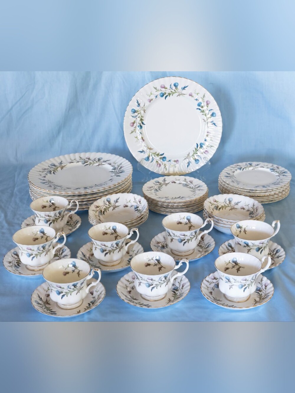 Beautiful Royal Albert Brigadoon 8 Settings Dinnerware Set. Made in England!